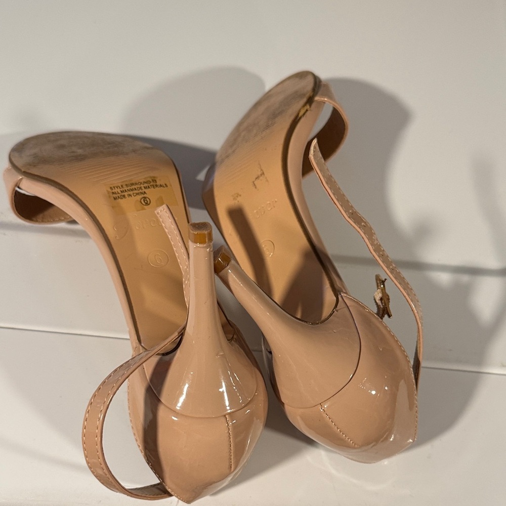 Forever Beige short Heeled sandals size 6 - Picture 4 of 5